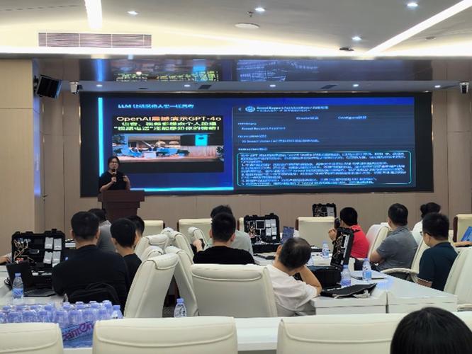 龍華區(qū)軟件行業(yè)技術(shù)交流盛會圓滿落幕，共繪數(shù)字未來新藍(lán)圖